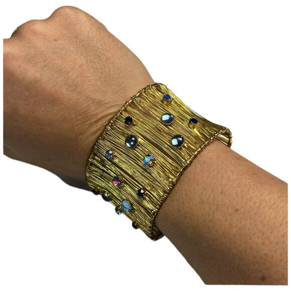 Textured Wire Cuff Bracelet with Blue Crystal Accents - Picture 4 of 11